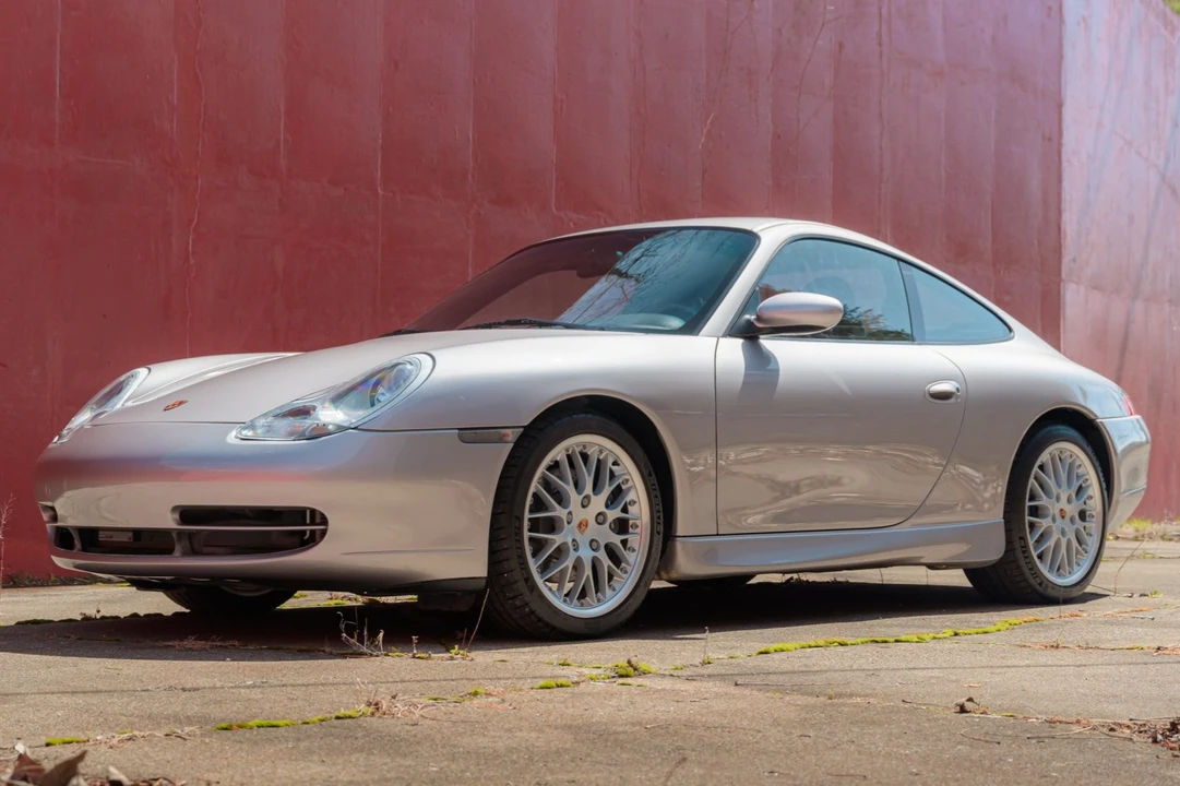 2001 Porsche 996 Carrera - Image 1 of 31