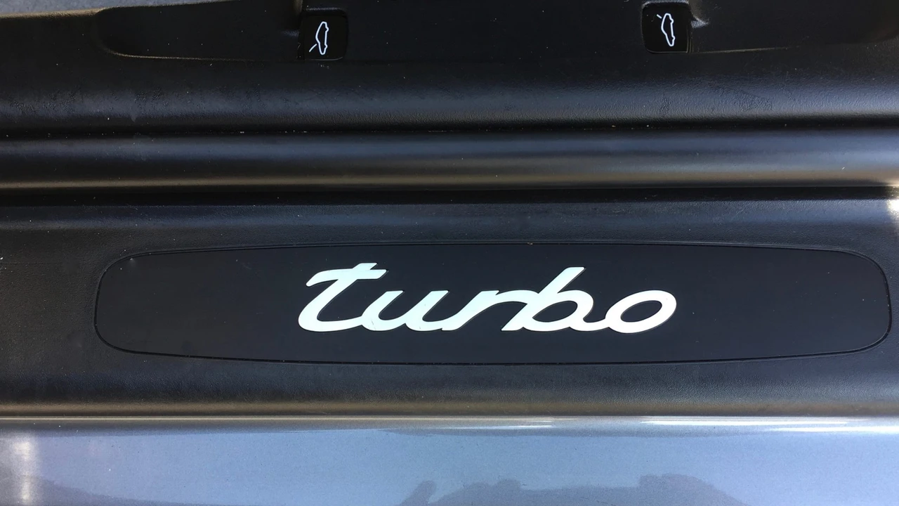 2001 Porsche 996 Turbo - Image 25 of 31