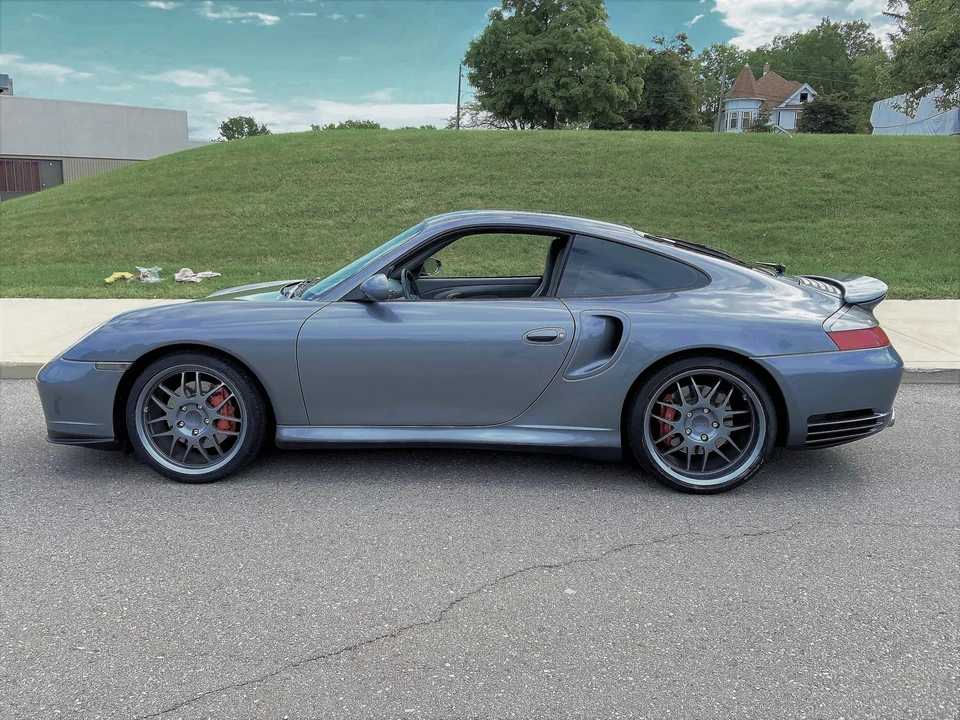 2001 Porsche 996 Turbo - Image 7 of 31