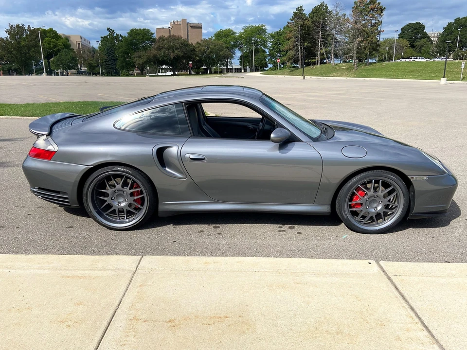 2001 Porsche 996 Turbo - Image 14 of 31