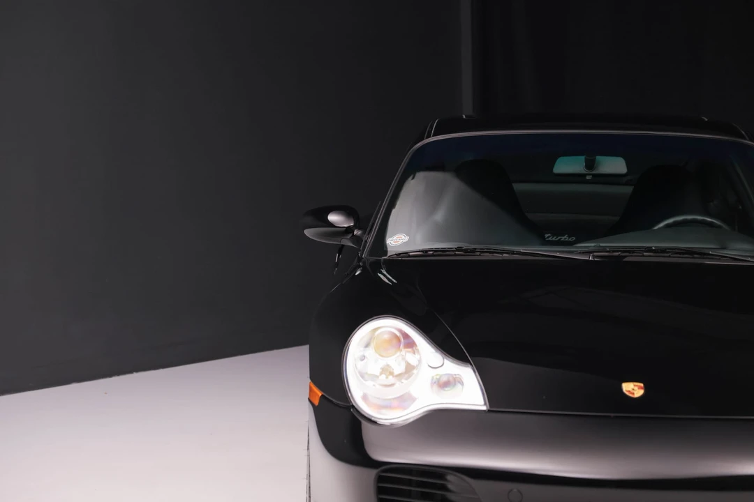 2001 Porsche 996 Turbo - Image 14 of 31