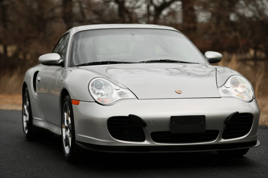 2001 Porsche 996 Turbo - Image 9 of 31