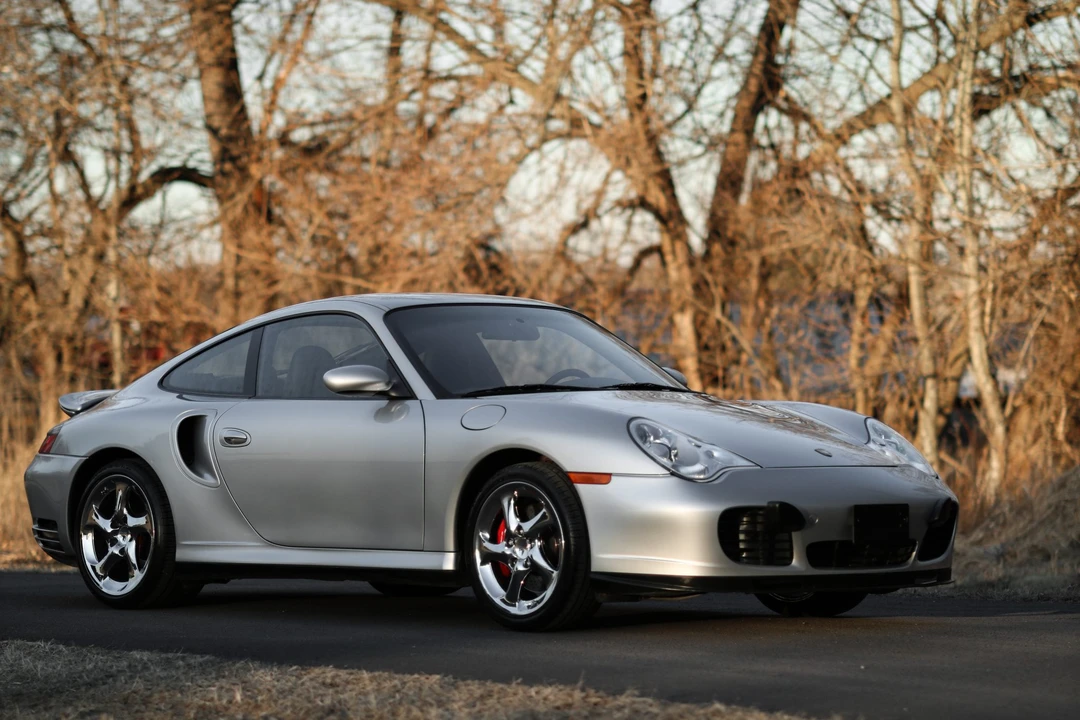 2001 Porsche 996 Turbo - Image 12 of 31