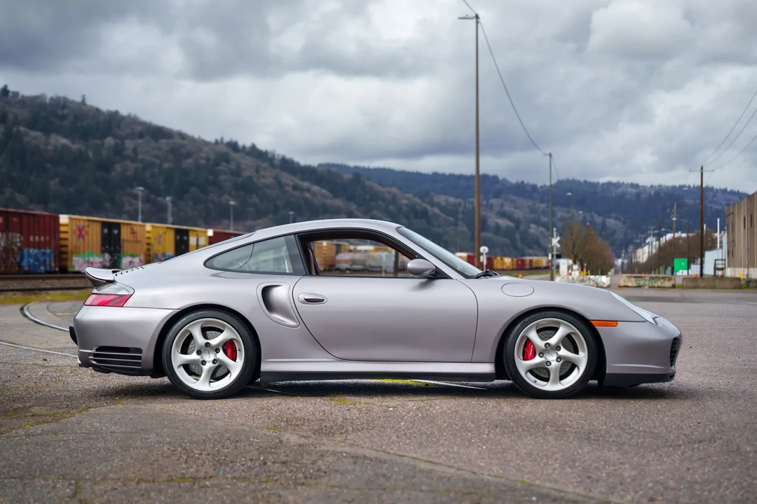 2001 Porsche 996 Turbo - Image 12 of 31