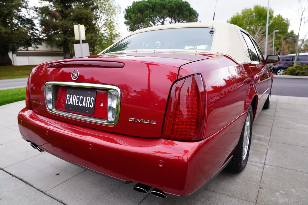 2002 Cadillac DeVille 8th Gen - Image 16 of 31