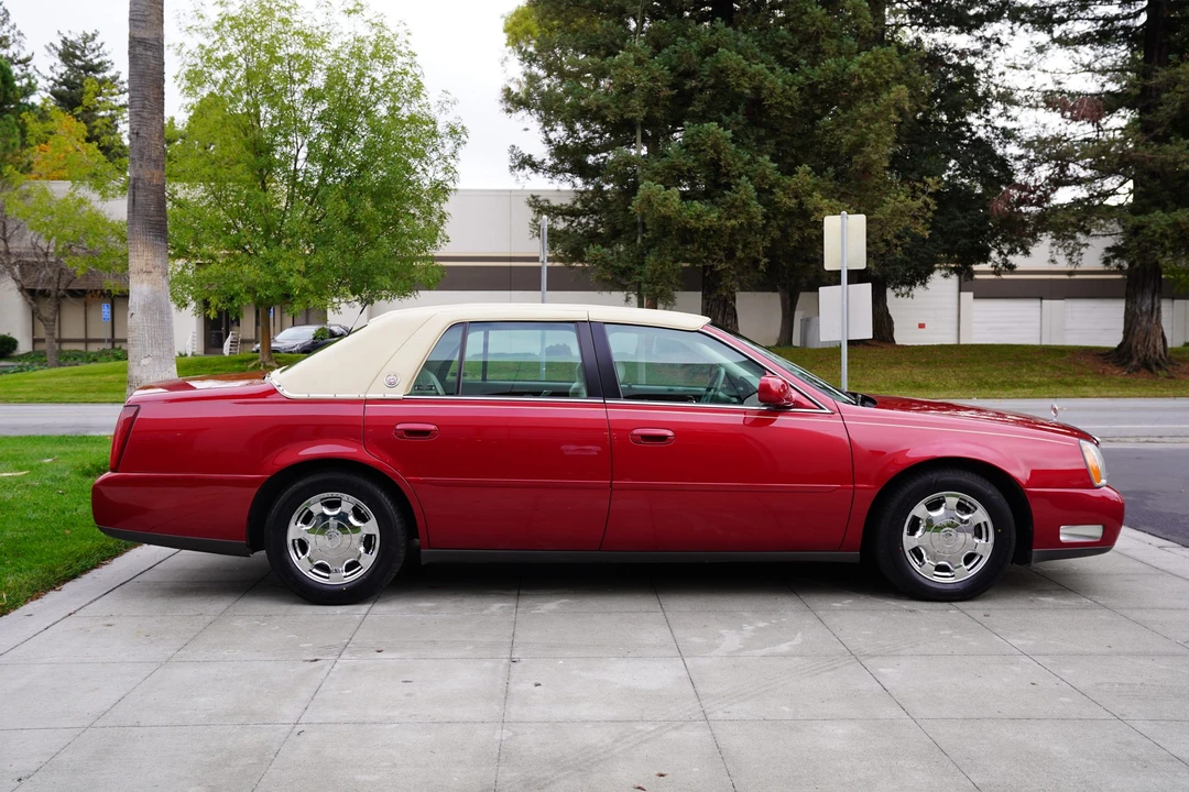 2002 Cadillac DeVille 8th Gen - Image 12 of 31