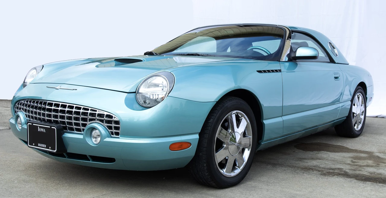 2002 Ford Thunderbird 11th Gen - Image 12 of 31