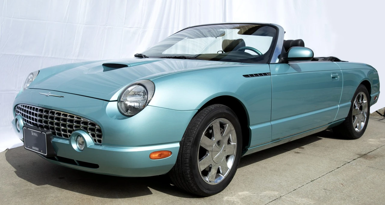 2002 Ford Thunderbird 11th Gen - Image 3 of 31