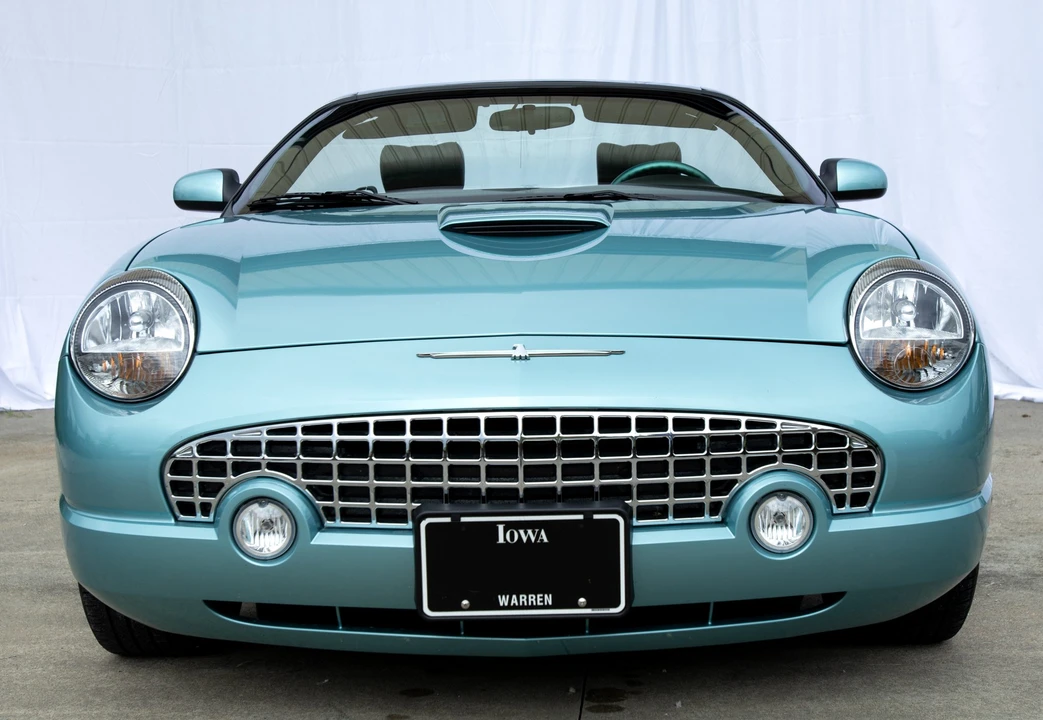 2002 Ford Thunderbird 11th Gen - Image 9 of 31