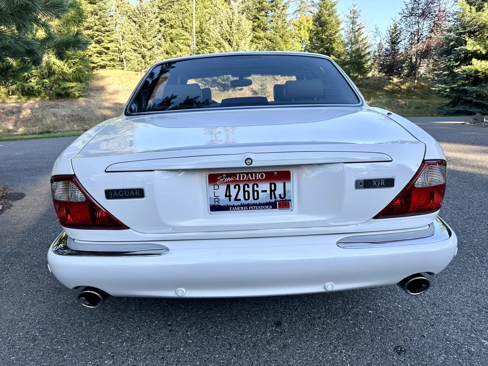 2002 Jaguar X308 XJR - Image 25 of 31