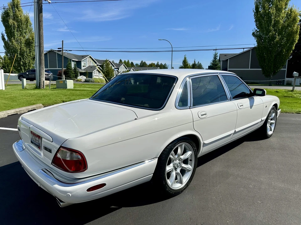 2002 Jaguar X308 XJR - Image 20 of 31