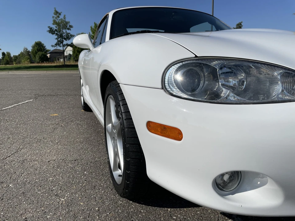 2002 Mazda NB MX-5 Miata - Image 11 of 31