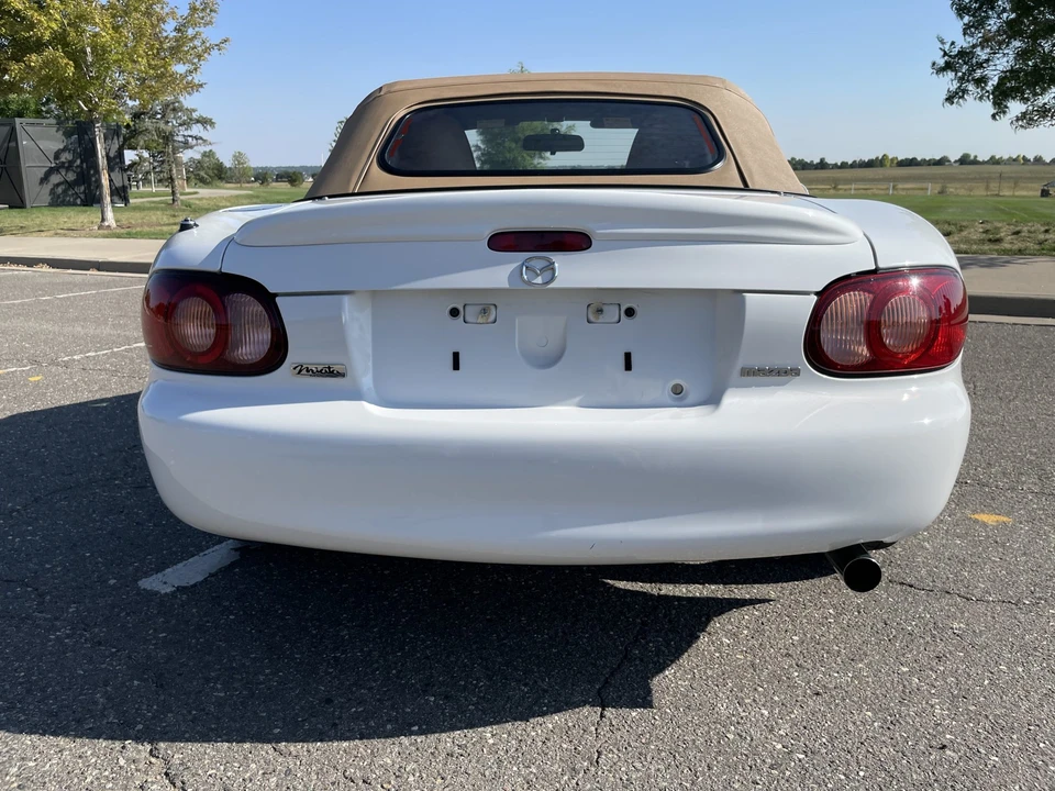 2002 Mazda NB MX-5 Miata - Image 6 of 31