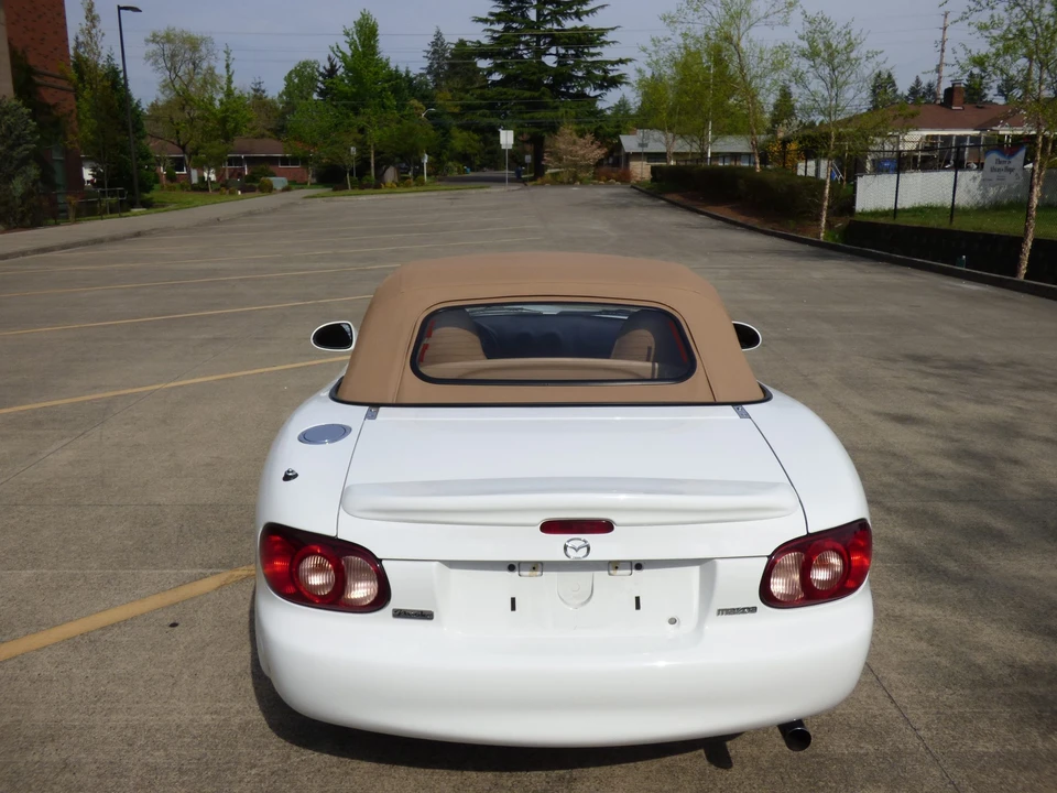 2002 Mazda NB MX-5 Miata - Image 4 of 31