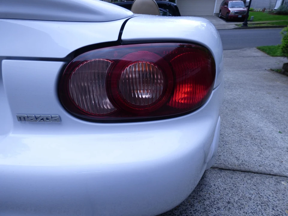 2002 Mazda NB MX-5 Miata - Image 17 of 31