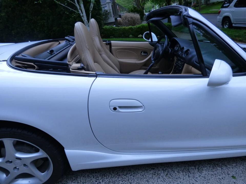 2002 Mazda NB MX-5 Miata - Image 19 of 31