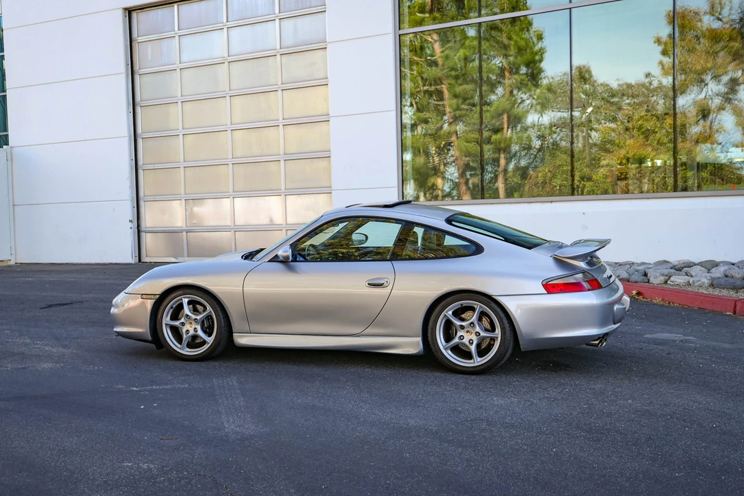2002 Porsche 996 Carrera - Image 6 of 31
