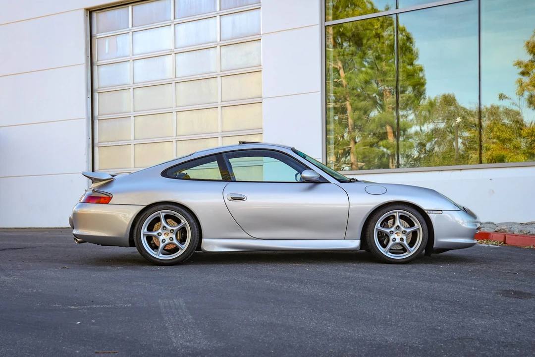 2002 Porsche 996 Carrera - Image 13 of 31