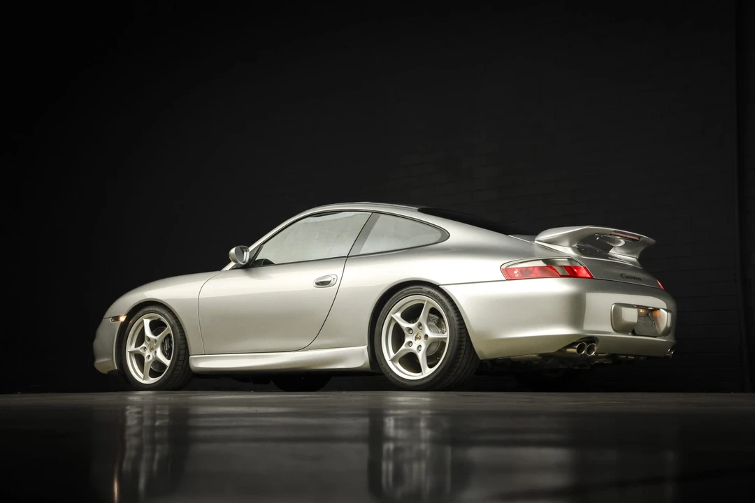 2002 Porsche 996 Carrera - Image 28 of 31