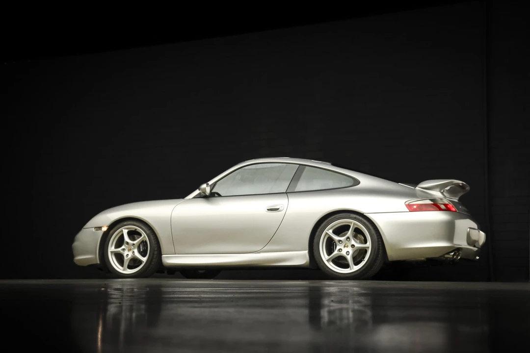 2002 Porsche 996 Carrera - Image 27 of 31