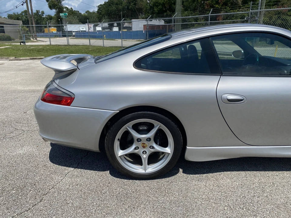 2002 Porsche 996 Carrera - Image 28 of 31
