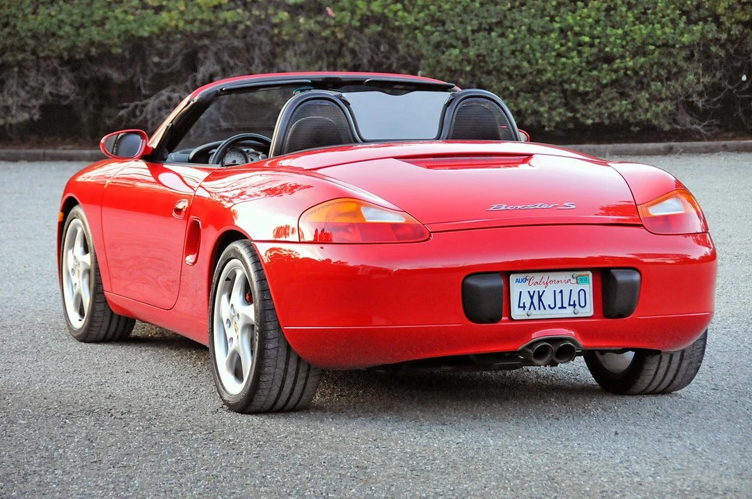 2002 Porsche 986 Boxster S - Image 14 of 31