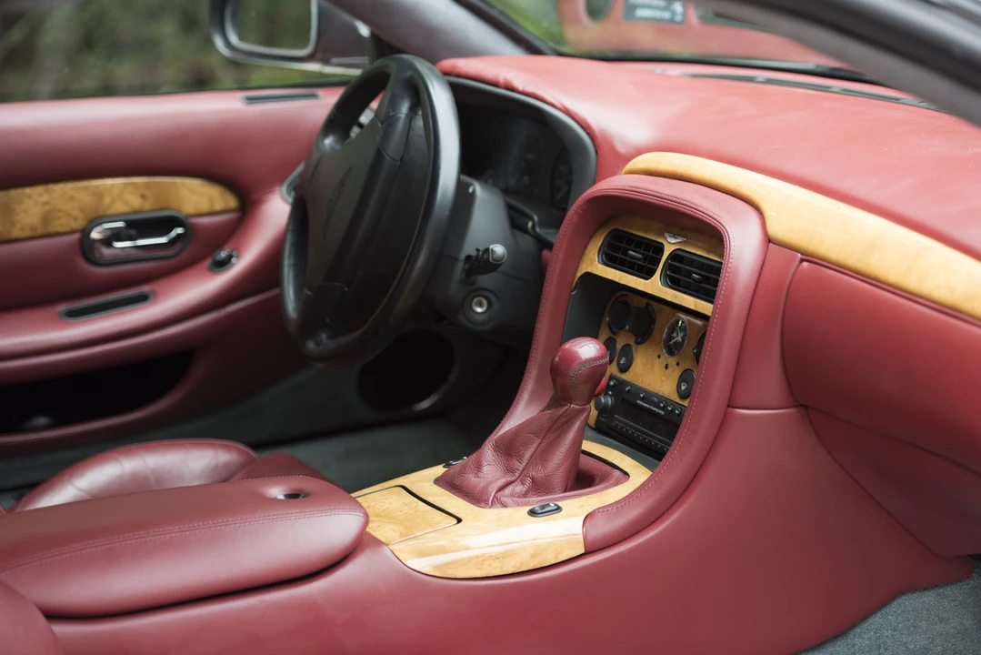 2003 Aston Martin DB7 Vantage - Image 28 of 31