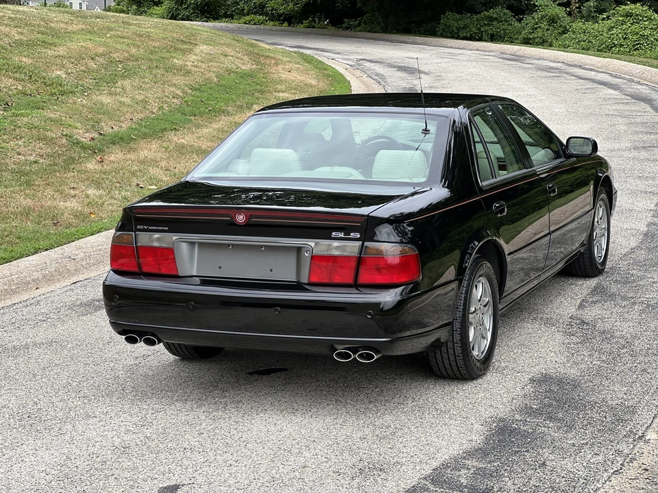 2003 Cadillac Seville - Image 24 of 31