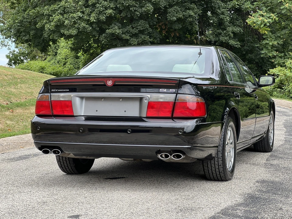 2003 Cadillac Seville - Image 25 of 31