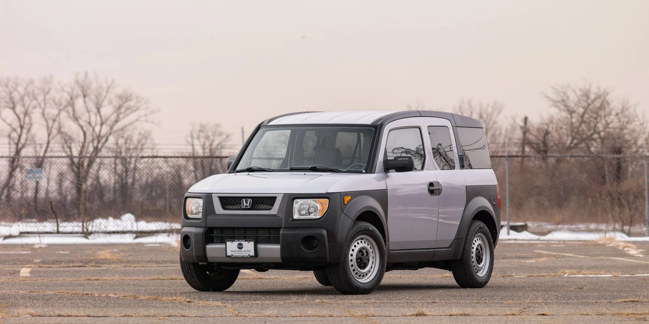 2003 Honda Element - Image 2 of 31