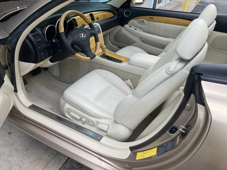 2003 Lexus SC430 - Image 19 of 31