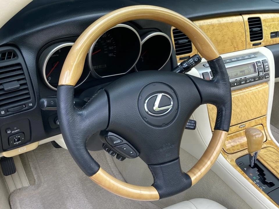 2003 Lexus SC430 - Image 26 of 31