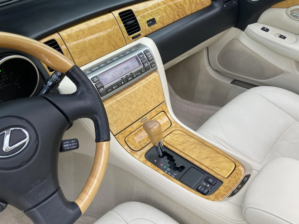 2003 Lexus SC430 - Image 29 of 31