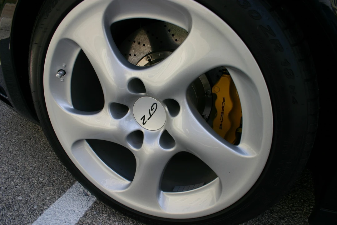 2003 Porsche 996 GT2 - Image 23 of 31
