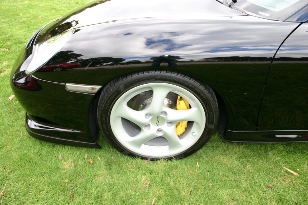 2003 Porsche 996 GT2 - Image 28 of 31