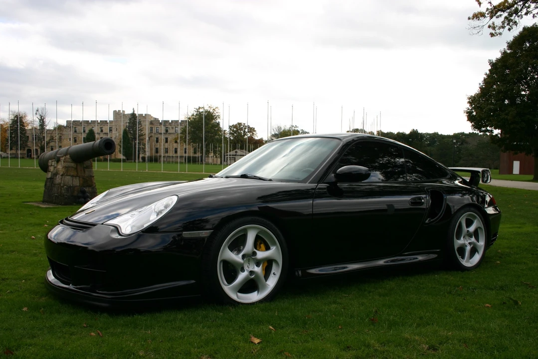 2003 Porsche 996 GT2 - Image 2 of 31