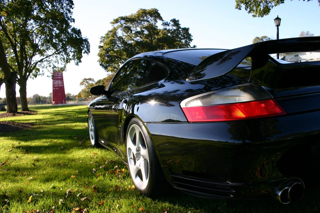 2003 Porsche 996 GT2 - Image 29 of 31