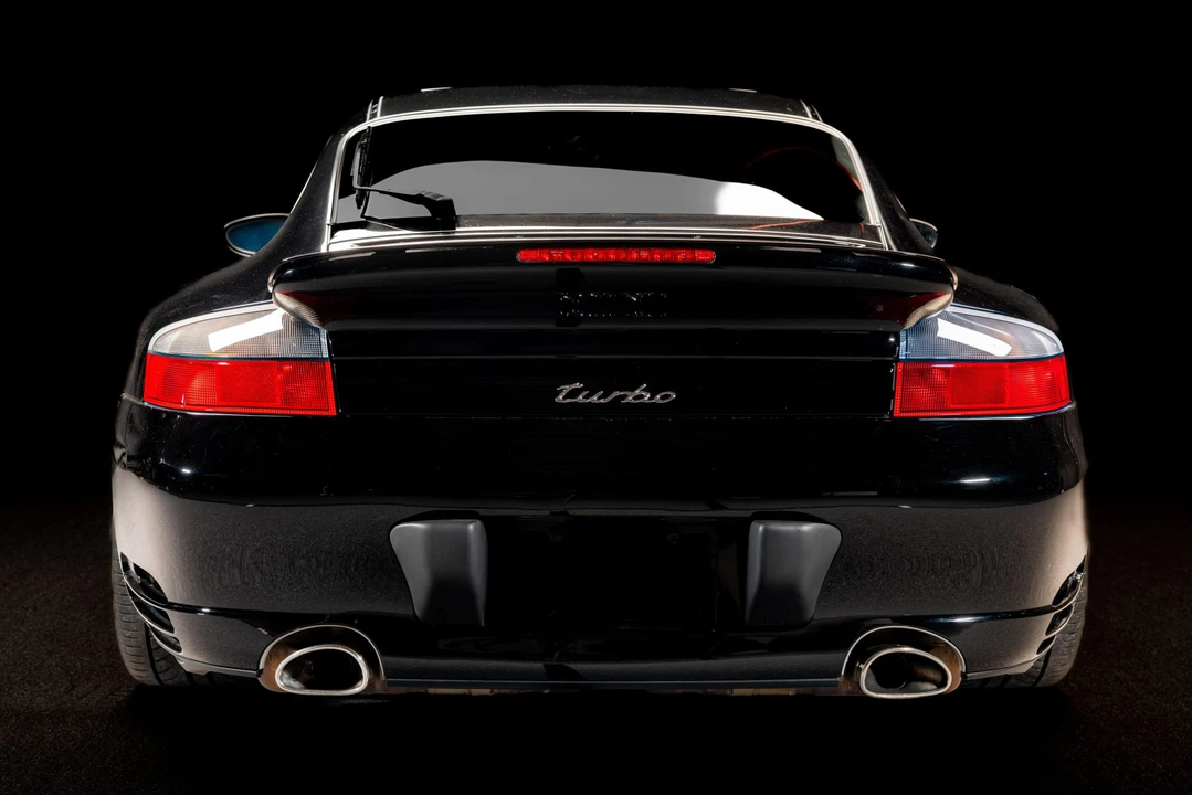 2003 Porsche 996 Turbo - Image 16 of 31