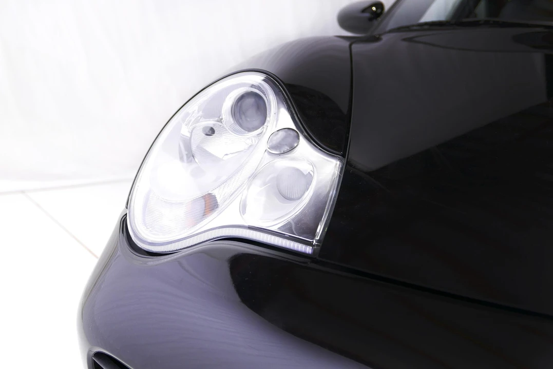 2003 Porsche 996 Turbo - Image 25 of 31