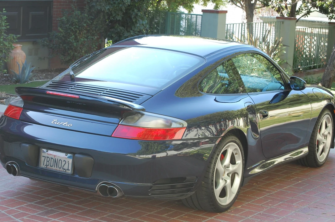 2003 Porsche 996 Turbo - Image 25 of 31
