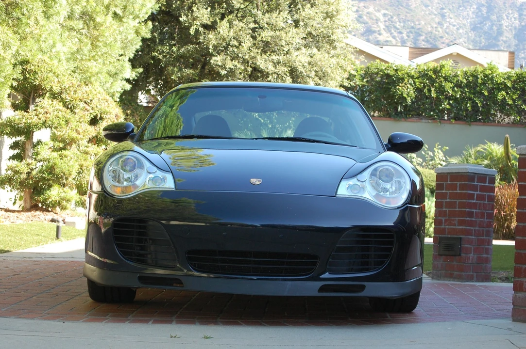 2003 Porsche 996 Turbo - Image 9 of 31