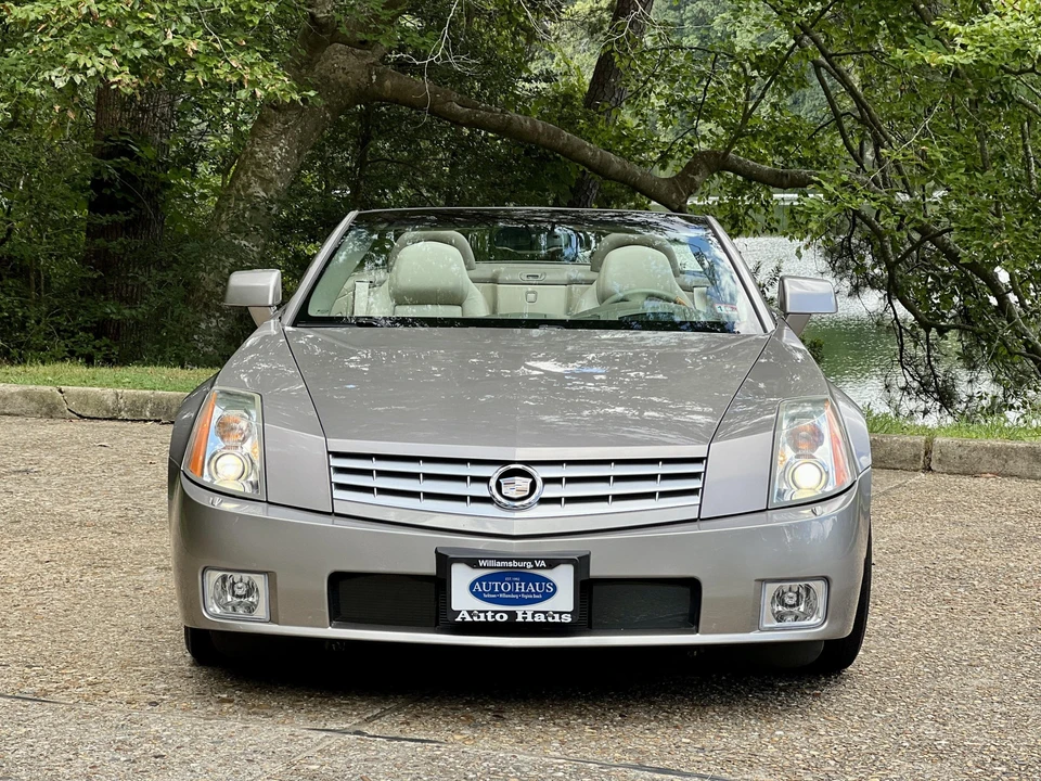 2004 Cadillac XLR - Image 3 of 31