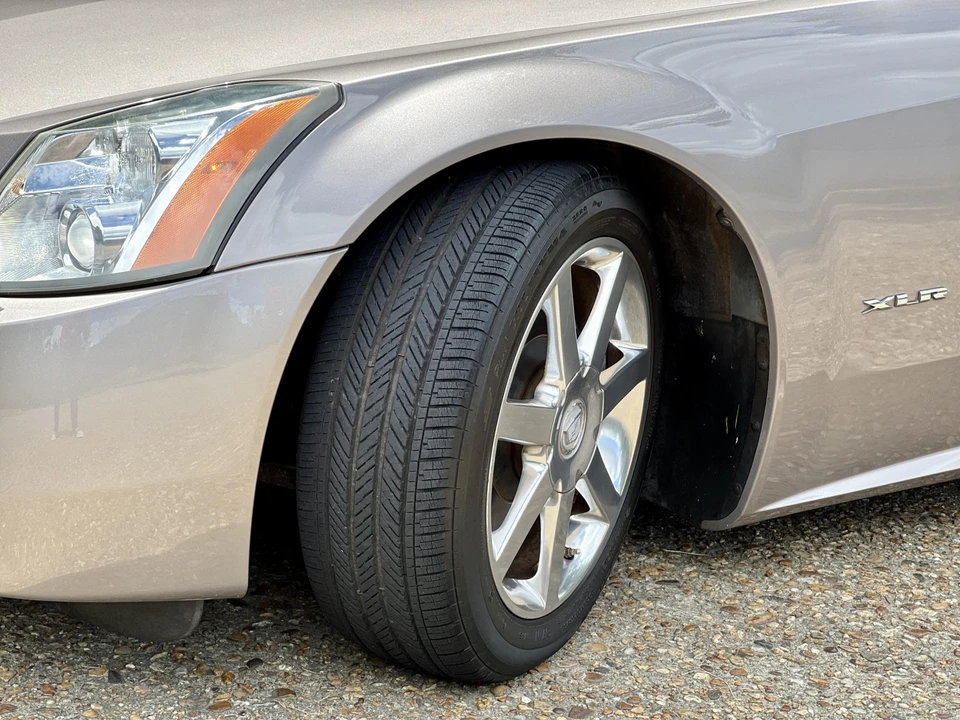 2004 Cadillac XLR - Image 23 of 31