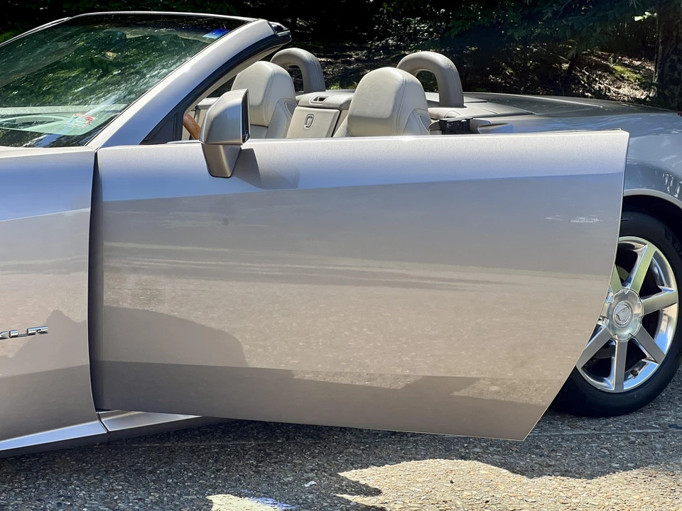 2004 Cadillac XLR - Image 28 of 31