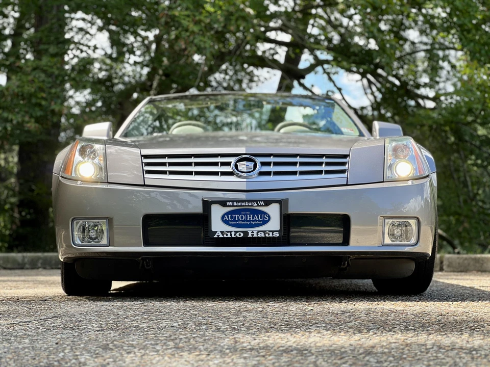 2004 Cadillac XLR - Image 2 of 31