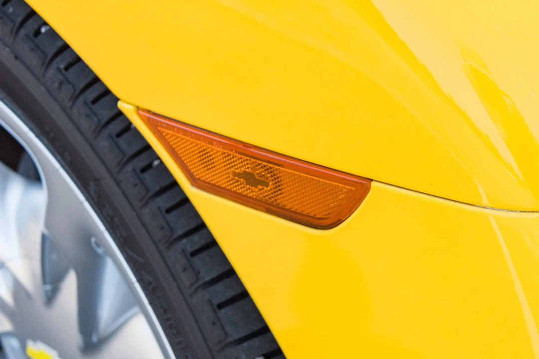 2004 Chevrolet SSR - Image 25 of 31