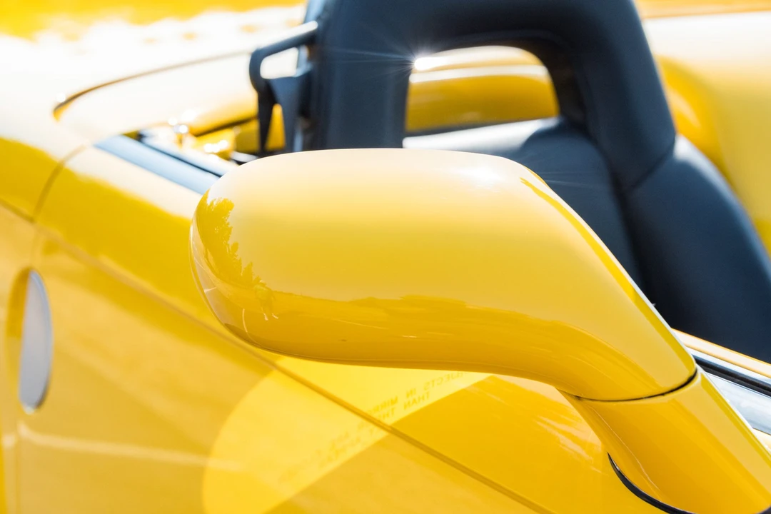 2004 Chevrolet SSR - Image 30 of 31