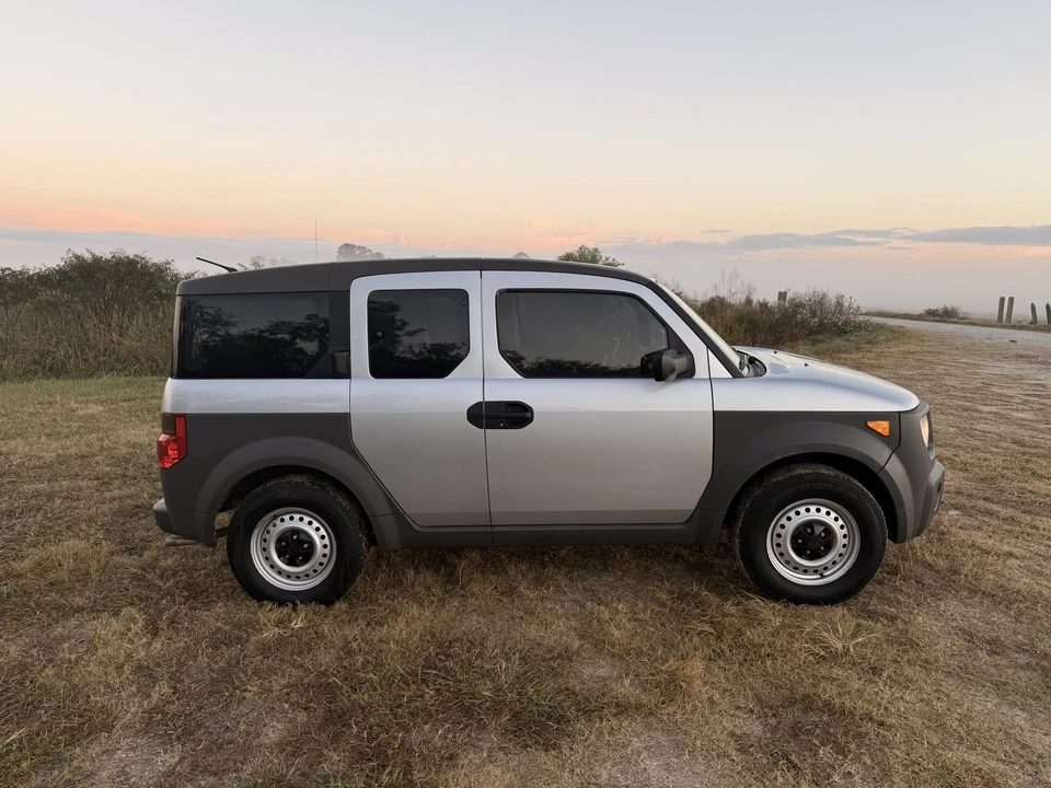 2004 Honda Element - Image 28 of 31