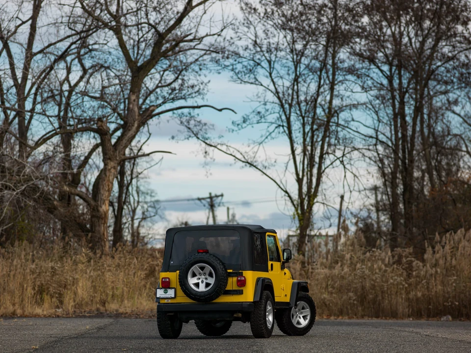 2004 Jeep TJ Wrangler - Image 15 of 31