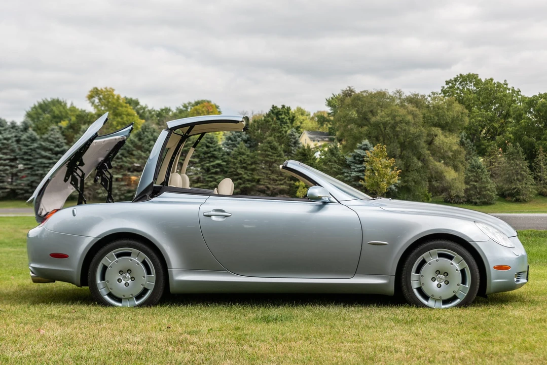 2004 Lexus SC430 - Image 20 of 31